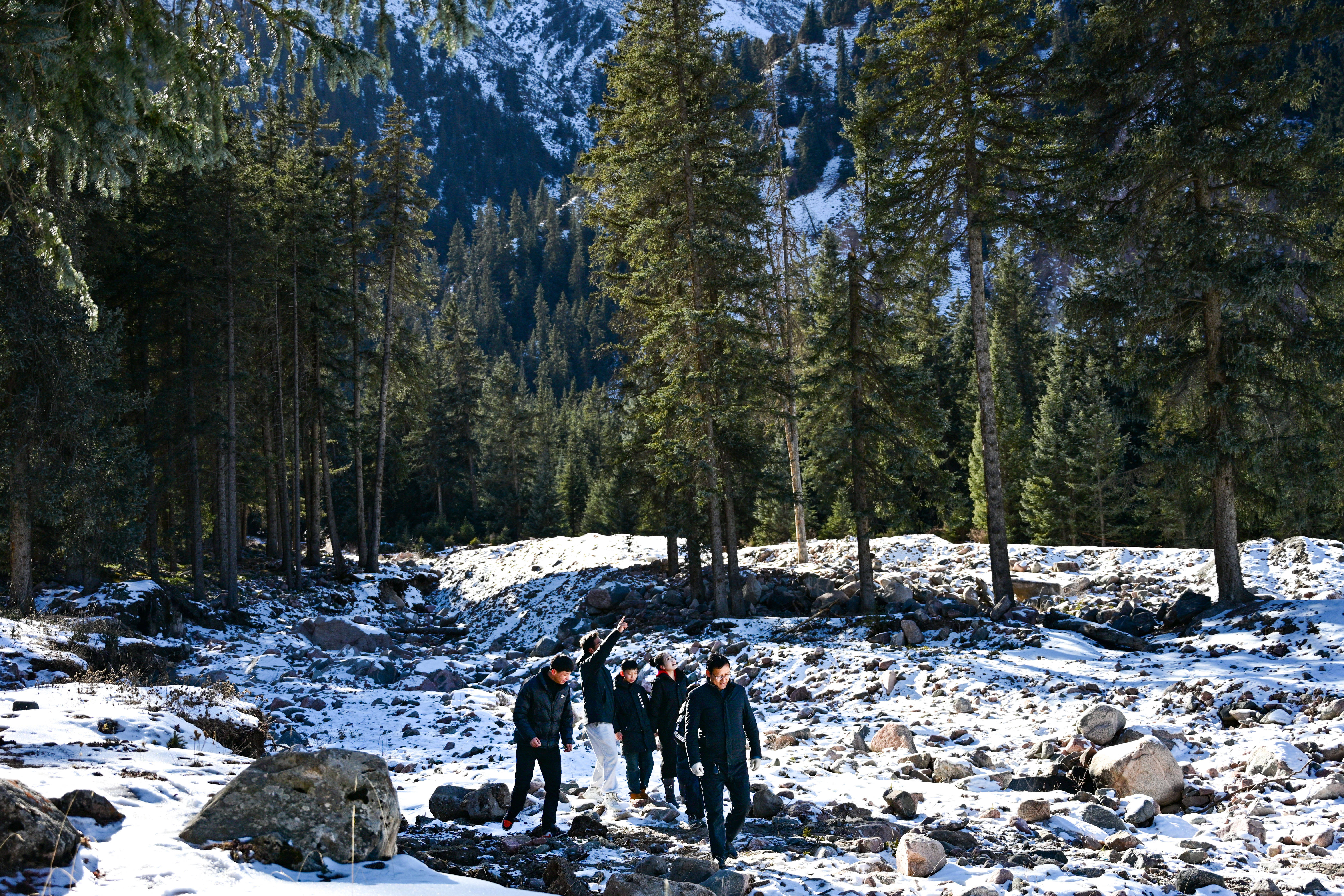 青海祁連：冰雪旅遊熱