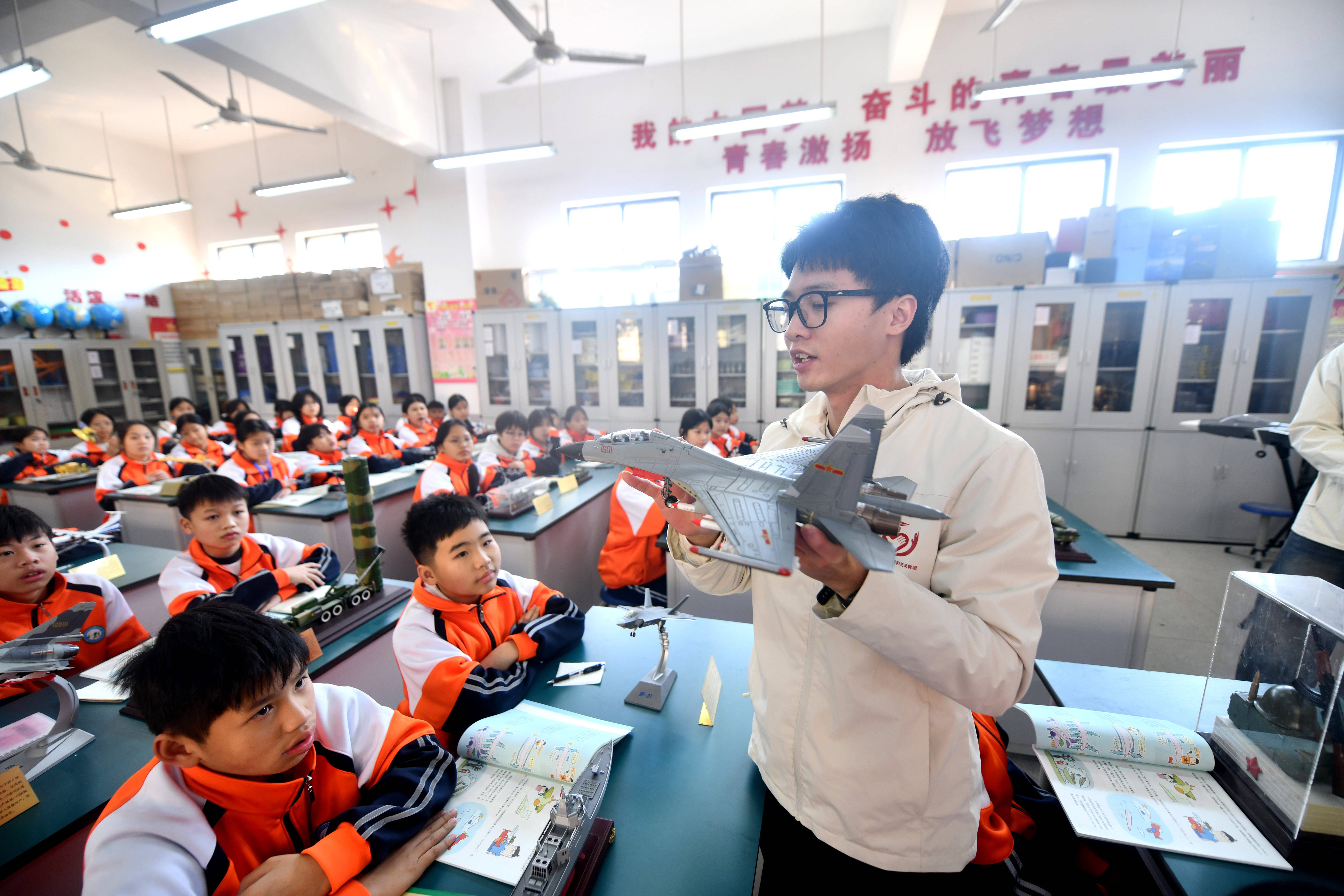 西工大研究生持續支教大苗山