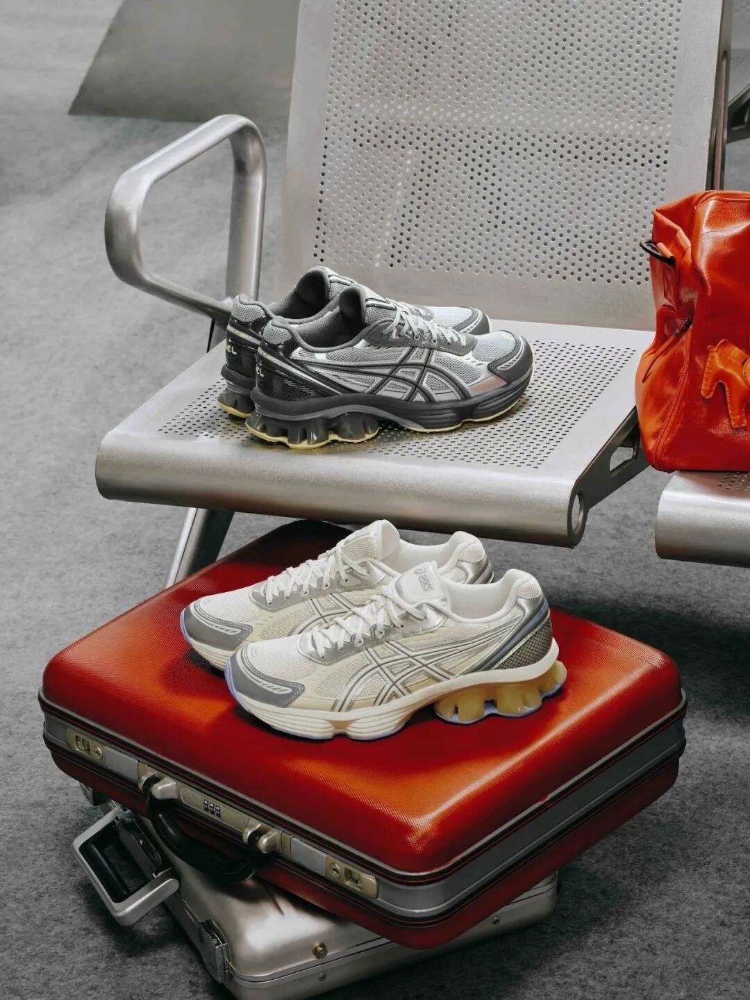 DeekSeek深夜再發梁文鋒署名論文/追覓CEO稱打造首個百萬億美金公司生態/iPhone官宣接入Gemini