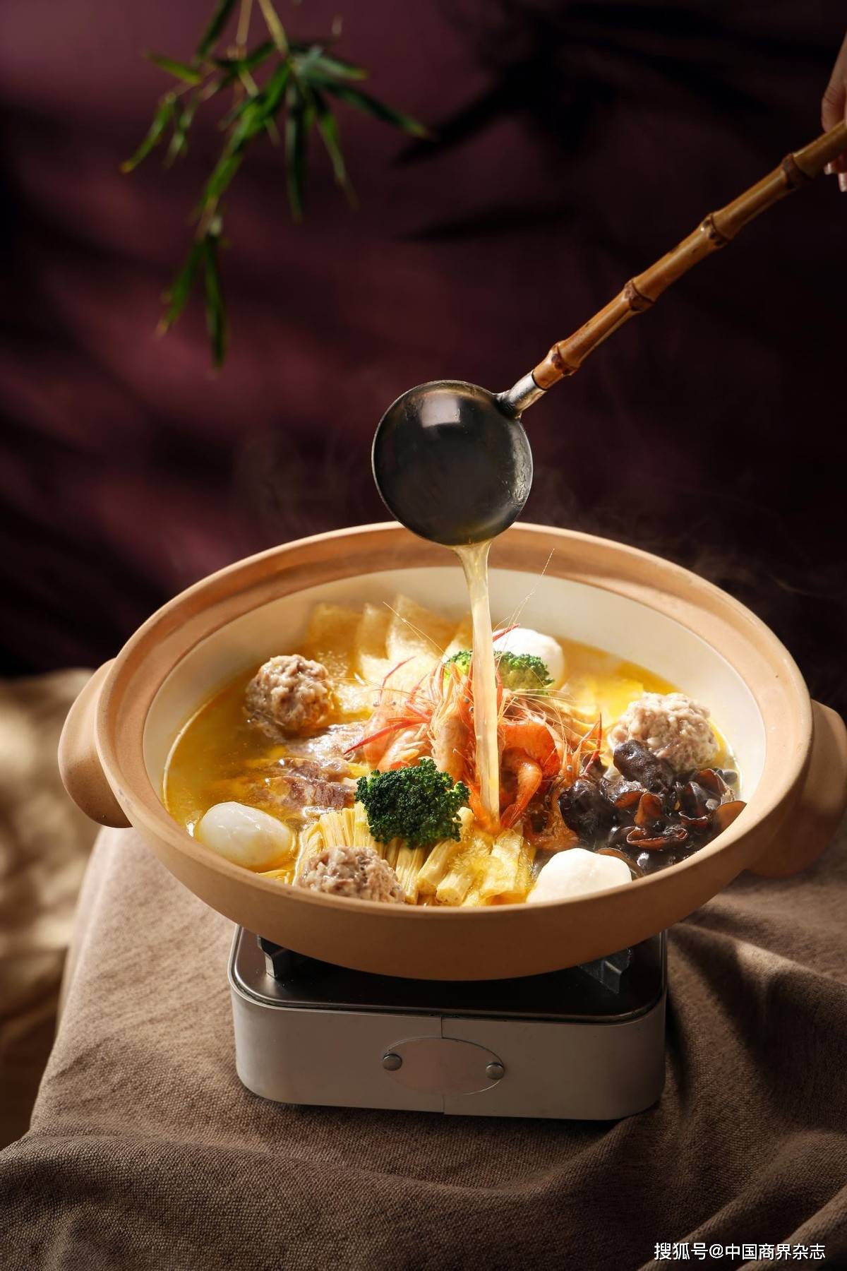 大眾點評2025年紹興美食“三榜王”揭曉！尋寶記憑啥穩拿三冠？