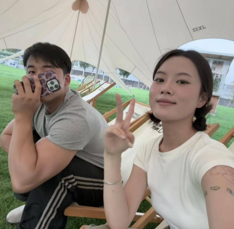 原創健身教練畢嘉琪去世，年僅26歲，一身肌肉很壯實，新房剛裝修好