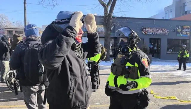 美國移民執法風波：死於“自衛”還是“政治謀殺”？