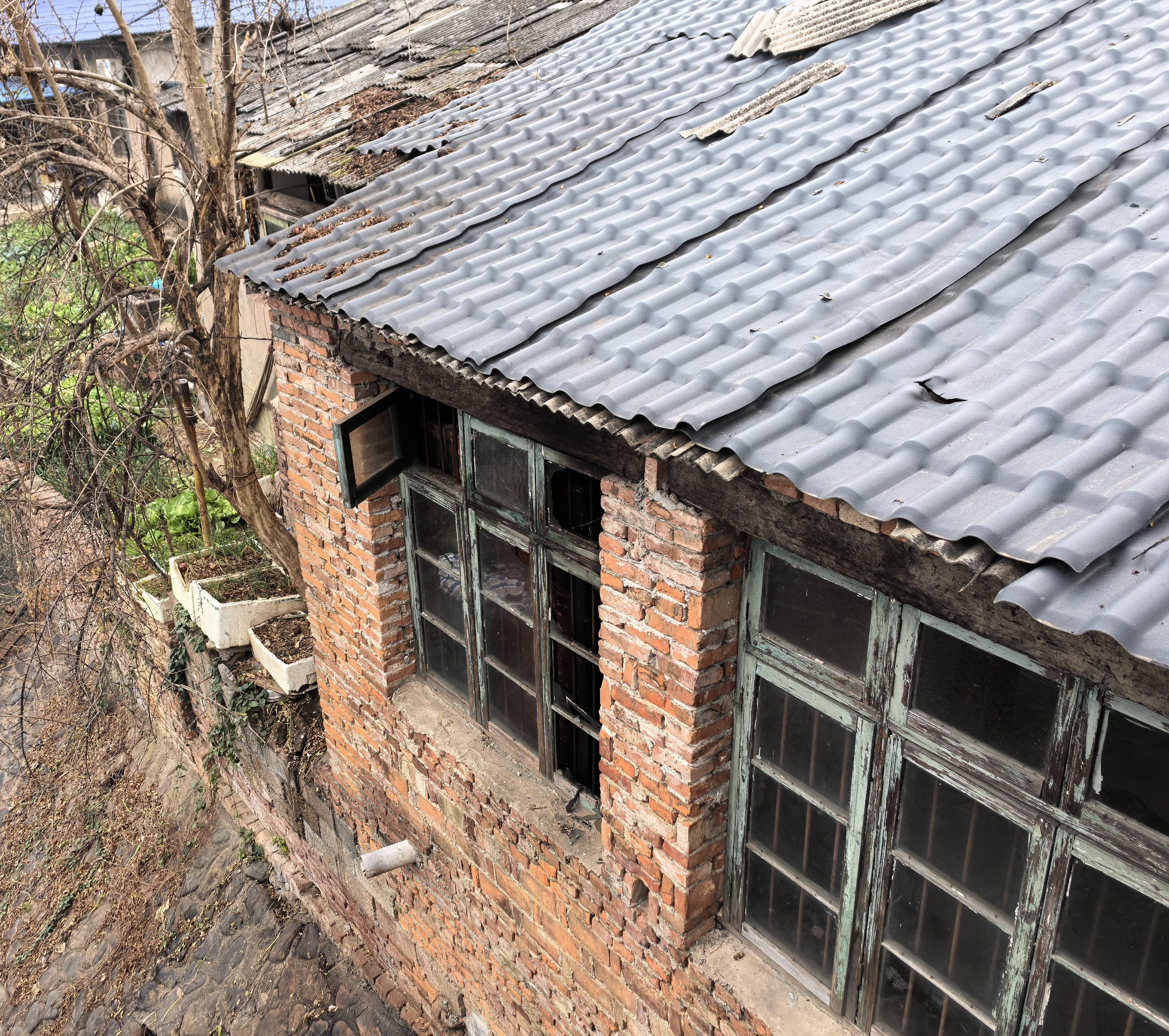 民房突然起火 慈利鐵警快速撲滅