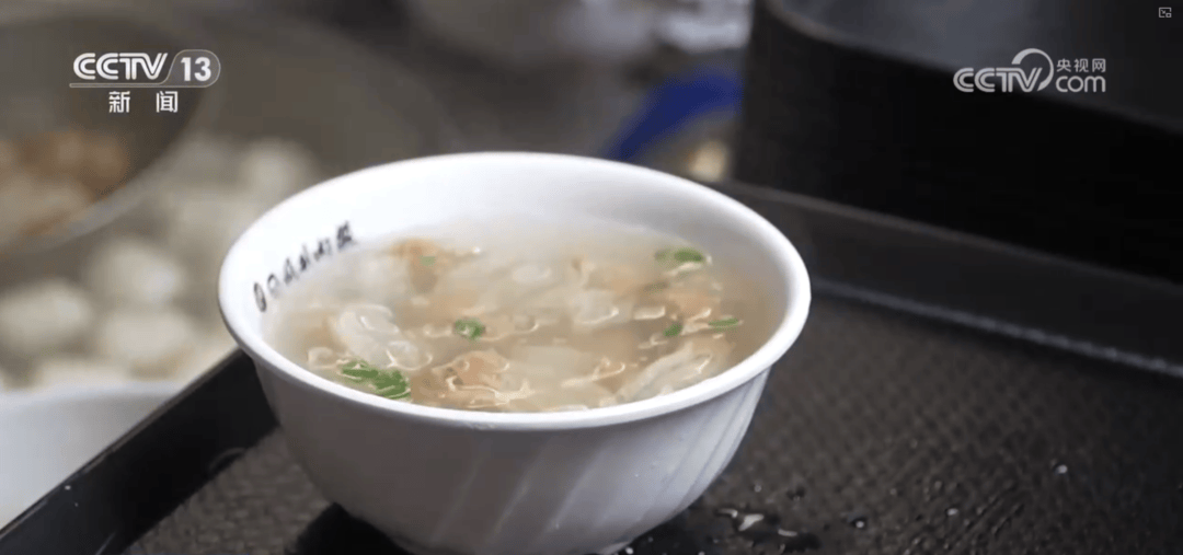 特色小吃串點成線變身“流量密碼” “美食+”延伸文旅消費鏈條