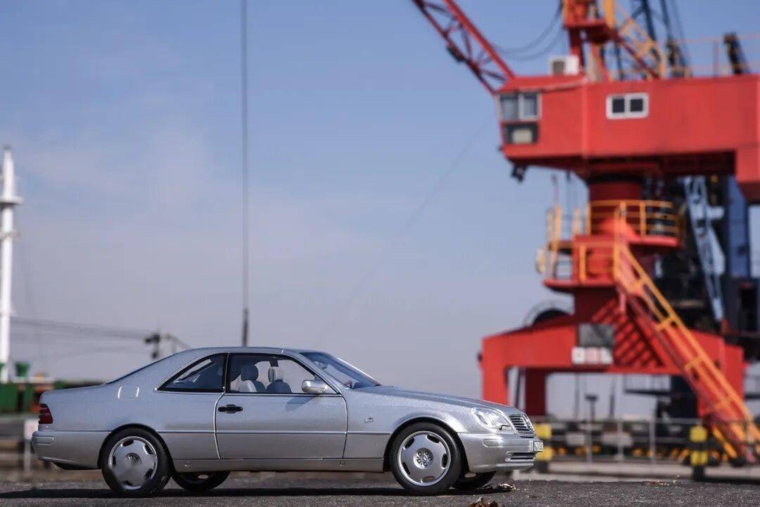 祝各位輪語人，新年越來越帥，荷包越來越厚，收藏越來越有品味！