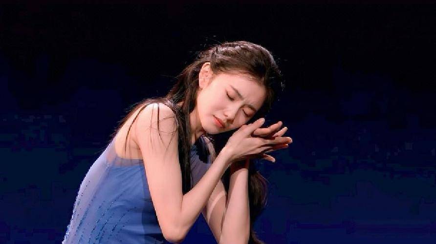 原創劉浩存春晚兩段舞蹈太驚豔了！曼妙身姿翩若驚鴻婉若游龍