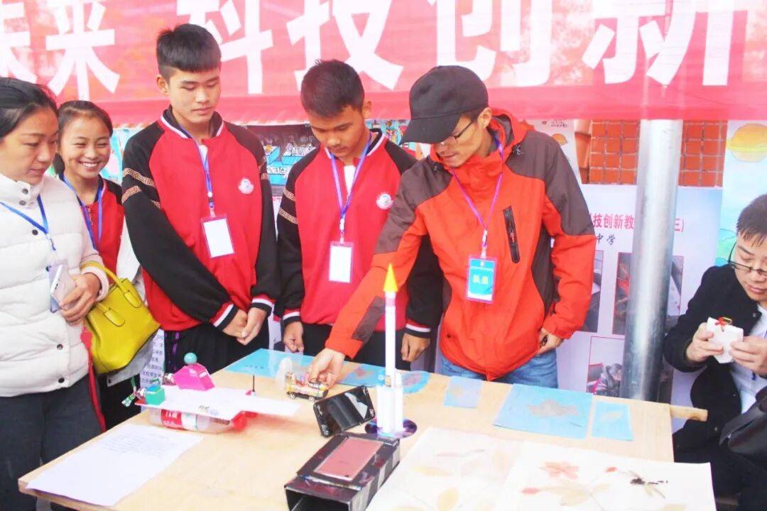 劉偉：警惕創新口號下的教育空心化—— 中小學雙基教育與創新教育協同發展的理性思考