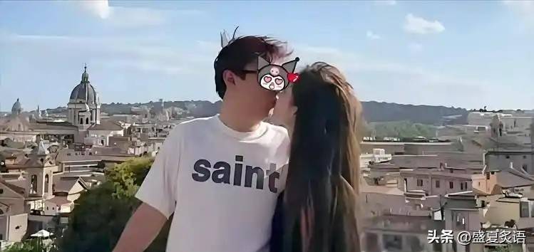 原創裝不下去了？王思聰左手送珠寶，右手變賣房產，對女友懶懶很寵溺