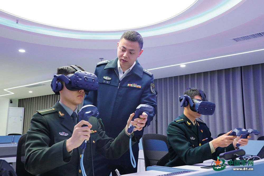 以政治優勢破解發展難題，資訊支援部隊工程大學打好“轉型戰”