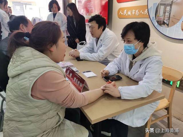 “義診”秒變“急診”！黃浦保租房裡這一幕很暖心！