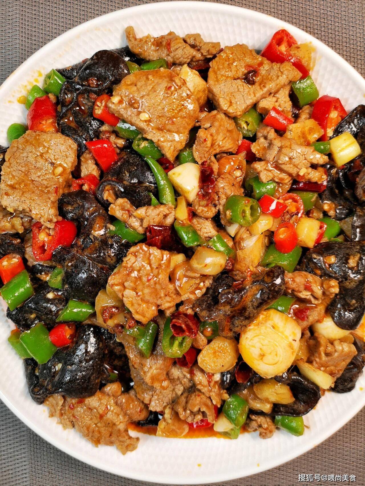 原創給大家推薦5道“特色美食”，做法簡單，家裡人都非常喜歡吃，有喜歡的小夥伴可以試一試！