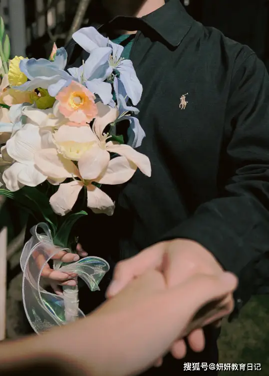 原創男生穿“拉夫勞倫”面試考研，網友懵了：你比導師還有錢咋要你