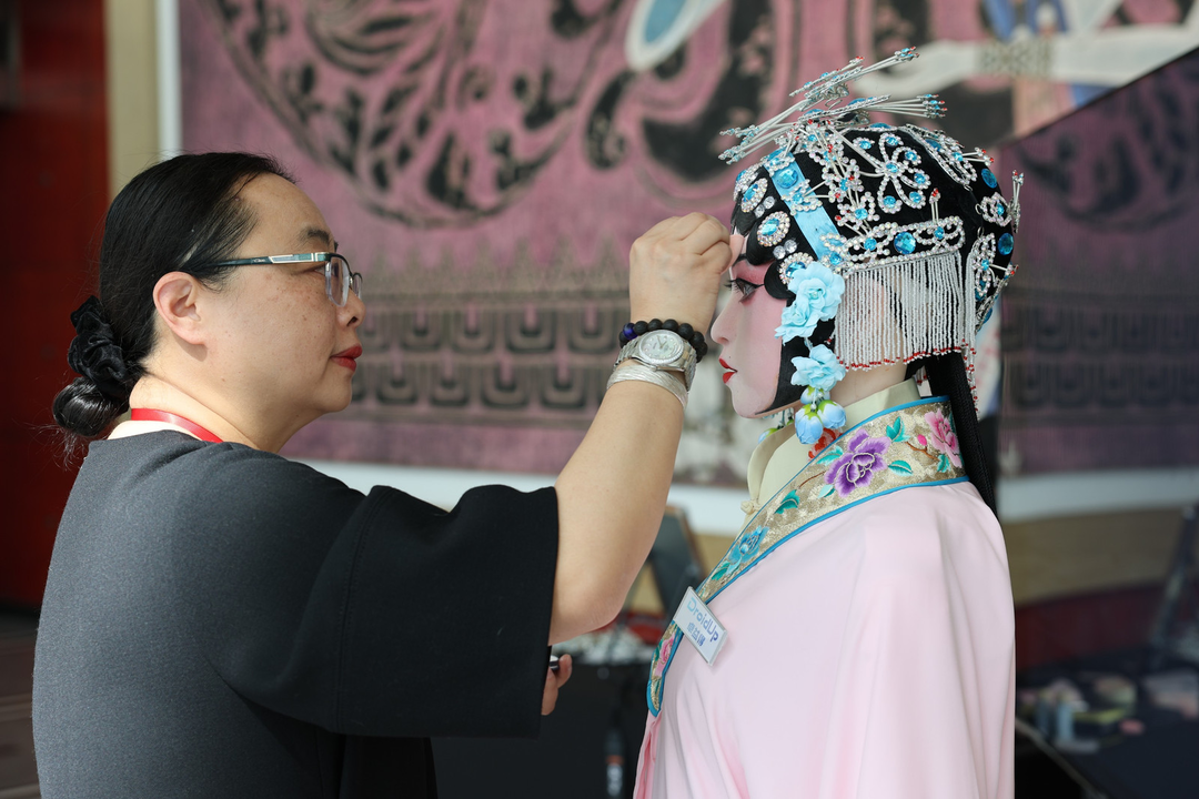 城市美育日 上海大劇院化身流動戲劇花園