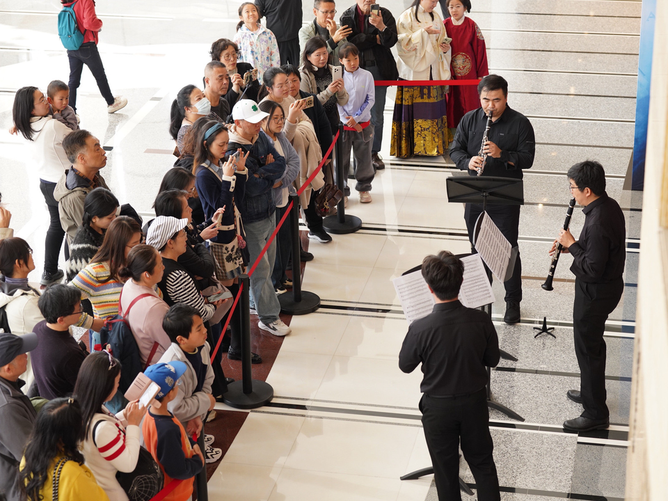 城市美育日 上海大劇院化身流動戲劇花園