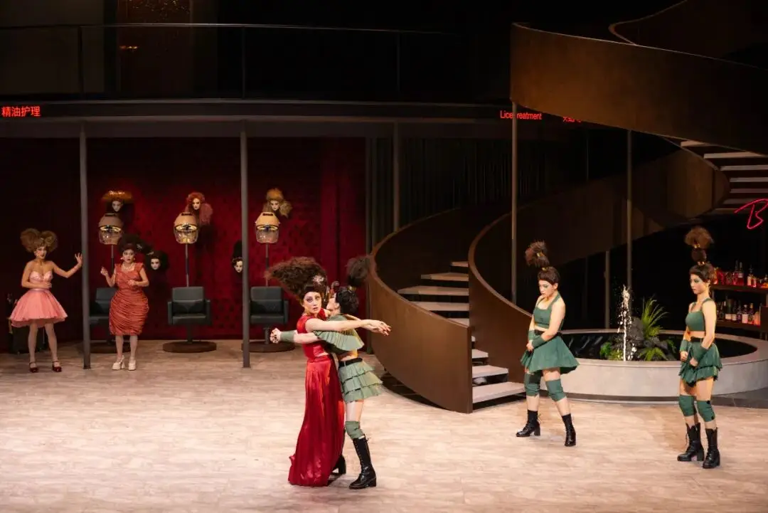 古希臘版“女性覺醒”｜這戲太敢演了