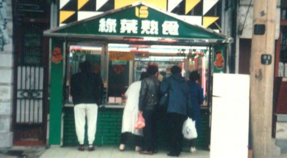 探徐匯｜從路邊攤到上海老字號，跨越半世紀的海派美食傳奇