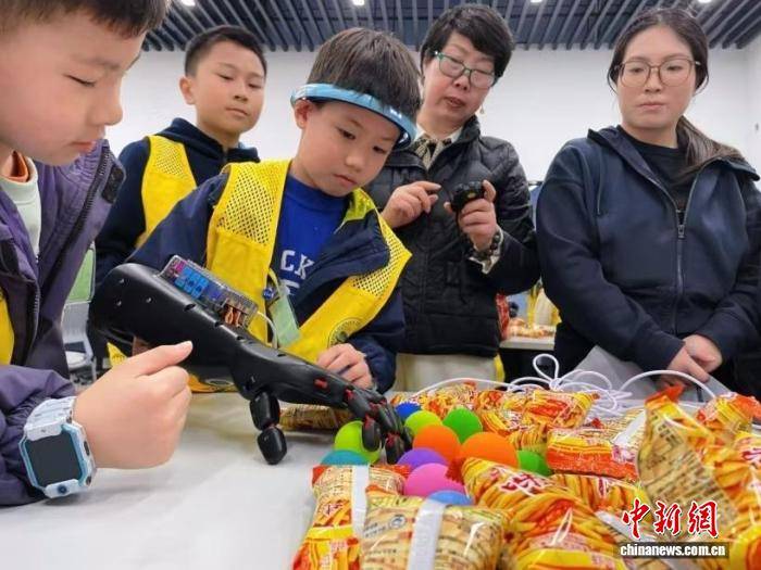 春假“科技遛娃”走紅 南京科技館躋身全國熱度榜