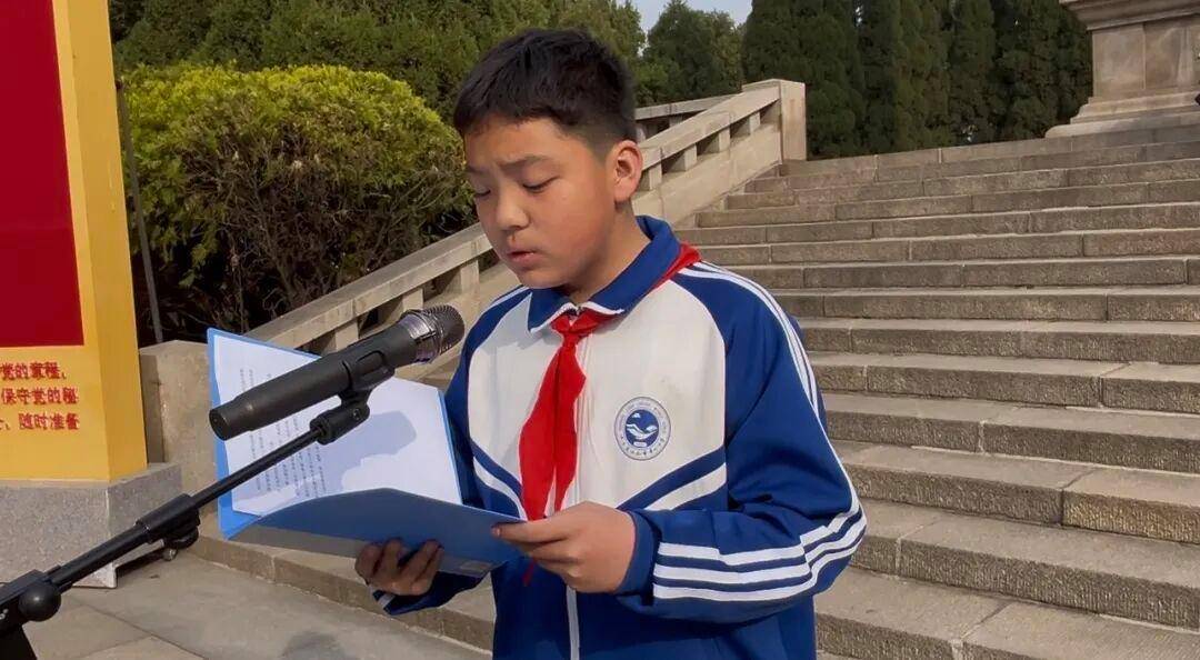 濟南市萊蕪第一中學初中部（魯礦中學）：清明祭英烈 薪火永相傳