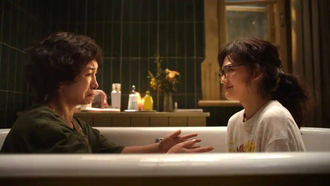 內娛終於等到一部女性爆款電影