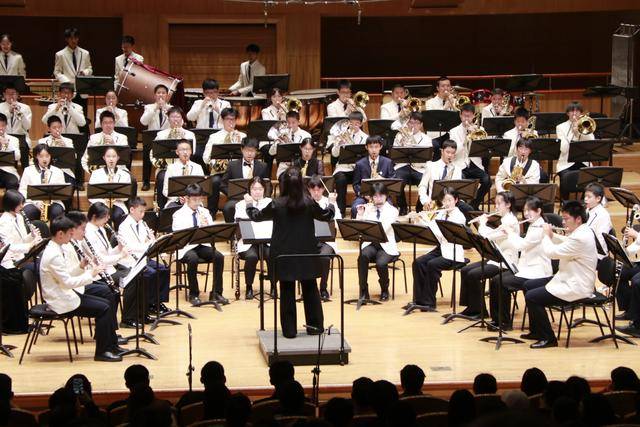 從附小到中學，廣中金帆管樂團專場音樂會展貫通培養成果