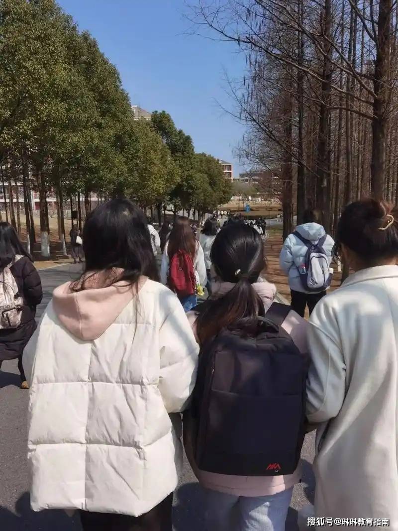 原創深圳大學安排1000名研究生入住800萬豪宅，小區房價暴跌後，業主群炸鍋了