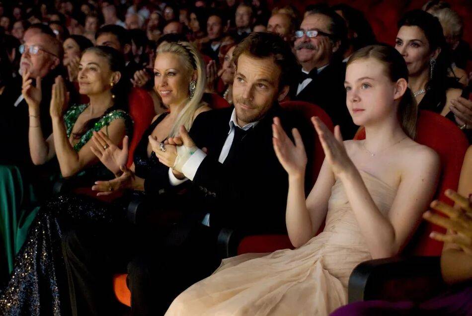 27歲奉獻最大尺度表演，堪稱今年最痛快的女性蛻變