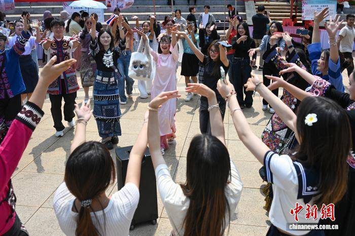 多國留學生齊聚昆明共慶國際中文日